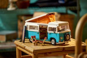17 regalos originales para furgoneteros y autocaravanistas en 2026