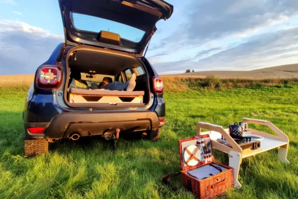 Código descuento 123camp: 20% menos en tu kit camper para el coche